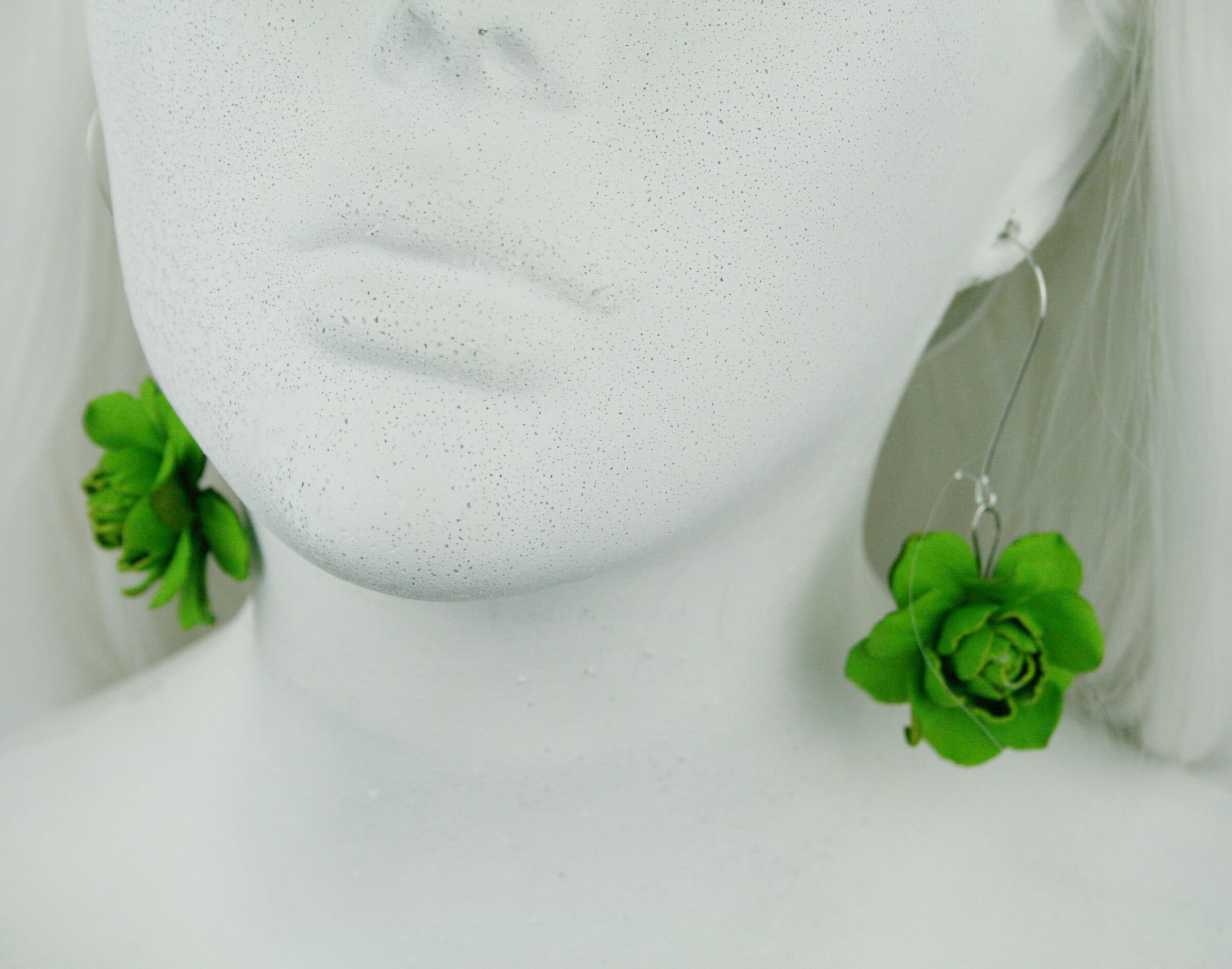 Green flower earrings hotsell