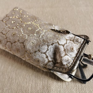 Eyeglass case, fabric sunglass case, metallic glasses case, kiss lock eyeglasses case, retro kiss clasp sunglasses case, unique gift for her