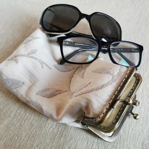 Double Kiss Lock brillenkoker, vintage stijl brillenkoker, dubbele vakken zonnebrillenkoker, retro stijl zachte kussluiting lenzenvloeistof etui