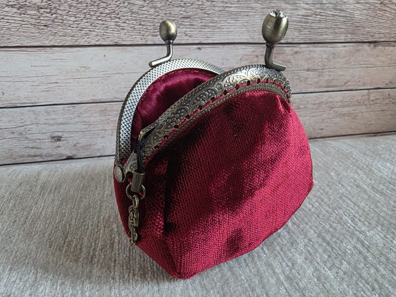 Coin purse, kiss lock coin purse, kiss clasp wallet, Handmade coin pouch, unique gift for her, retro style coin purse, vintage style wallet image 6