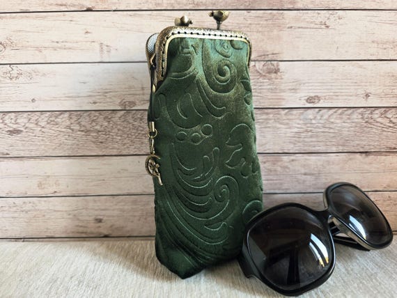 Eyeglass case, fabric sunglass case, retro style glasses case, fancy kiss clasp glasses pouch, kiss lock glasses case, eyeglasses protector