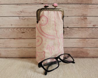 Eyeglass case, fabric Eyeglasses case, sunglass protector box, kiss clasp glasses pouch, kiss lock sunglasses case, handmade gift for her