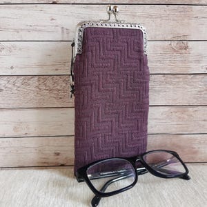 Eyeglass case, fabric eyeglasses case, retro style glasses holder, kiss clasp glasses pouch, kiss lock glasses case, unique gift for her
