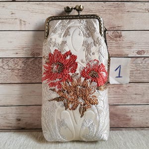 Brillenkoker, stoffen zonnebrillenkoker, brillenkoker in retrostijl, mooie brillenkoker met kussluiting, brillenkoker kiss lock, brillenbeschermer