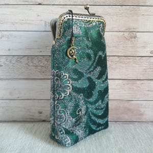 Étui à lunettes, étui à lunettes de soleil en tissu, pochette à lunettes Kiss Lock, étui à lunettes de soleil à fermoir Kiss, protecteur de lunettes de mariage, cadeau unique pour elle