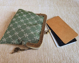 Coin Purse, vintage style Coin Purse, kiss lock purse, credit cards wallet, Kiss clasp wallet, fabric Coin Pouch, unique gift for her