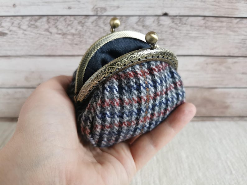 Coin purse, wallet with clip, kiss lock coin purse, handmade gift for her