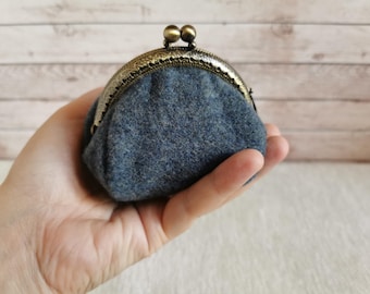 Coin purse, kiss lock coin purse, kiss clasp wallet, Handmade coin pouch, unique gift for her, retro style coin purse, vintage style wallet