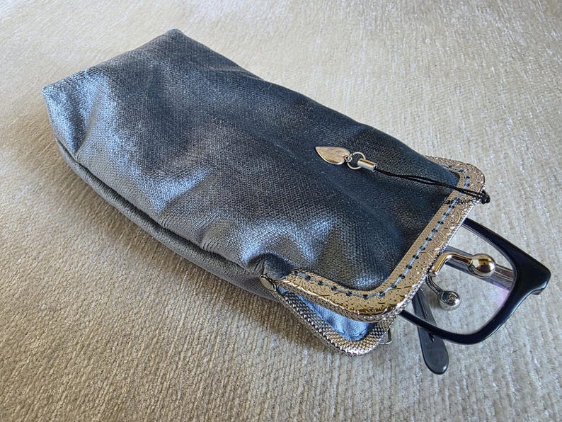 Estuche de lana para gafas, estuche de tela estilo vintage para gafas de sol, estuche suave para gafas, protector de gafas con cierre de beso, estuche retro para gafas de sol con cierre de beso imagen 12