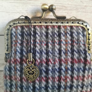 Eyeglass case, fabric eyeglasses case, retro style glasses holder, kiss clasp glasses pouch, kiss lock glasses case, unique gift for her