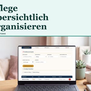 Peut inclure: Un écran d'ordinateur portable affiche une interface numérique de gestion des médicaments avec des champs pour le nom, le dosage et l'horaire. Le texte "Pflege übersichtlich organisieren" et "ANKORA STUDIO" figurent en haut.