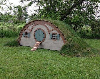 The Shire Chicken Coop | Hobbit-Inspired 4x8 Coop with Grass Roof | By Kritter Kribs