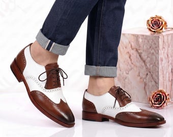 Handgefertigte zweifarbige Wingtip Oxford Herren Zuschauer Schuhe Braun Weiß Leder Brogue Dress Schuhe