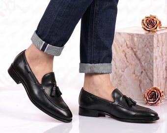 Handgefertigte schwarze Leder Quaste Loafers für Männer Artisan Slip On Dress Schuhe
