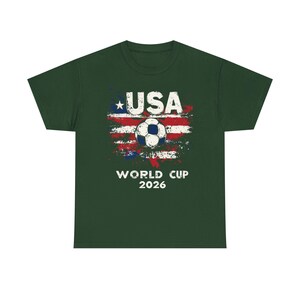 アメリカワールドカップ2026 Tシャツ | 星条旗グランジサッカーファンTシャツ、サッカーサポーターギフト、USMNTシャツ、開催国Tシャツ 画像 6