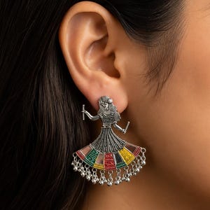 Ohrringe aus oxidiertem Silber, farbenfrohe Emaille-Ohrringe im Ethno-Stil, Statement-Ohrringe im indischen Stil, Boho-Ohrhänger, Schmuckgeschenk für Navratri