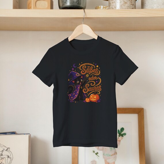 Weiteres Produktbild: Halloween T-Shirt für Kinder mit Hexenkatze, Kürbis und „Süßes oder Saures“