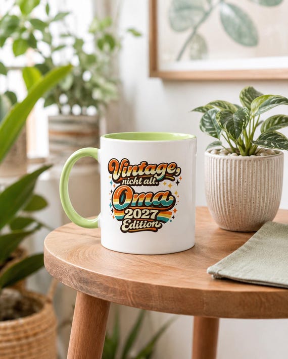 Weiteres Produktbild: Oma Tasse 2027 – Retro-Spruch „Vintage, nicht alt.“