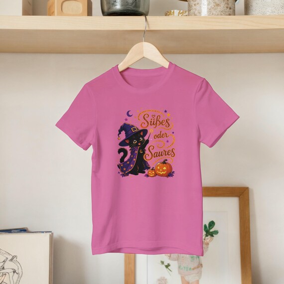 Weiteres Produktbild: Halloween T-Shirt für Kinder mit Hexenkatze, Kürbis und „Süßes oder Saures“
