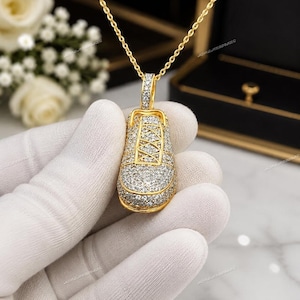 Colgante de diamante creado en laboratorio, plata de ley chapada en oro amarillo de 14 quilates, joyería llamativa para hombre.
