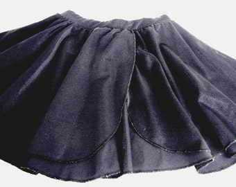 Girls black ballet ballerina dance skirt with tulip front in size S vintage from 1990s / childrens dance clothing