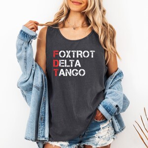 Komfort Farben Foxtrot Delta Tango Tank Top - lässiges Unisex Ärmelloses Shirt