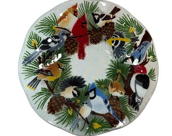Bol decorativo de vidrio fusionado Peggy Karr de 26,7 cm (10,5") con diseño de pájaros y pinos para Navidad e invierno.