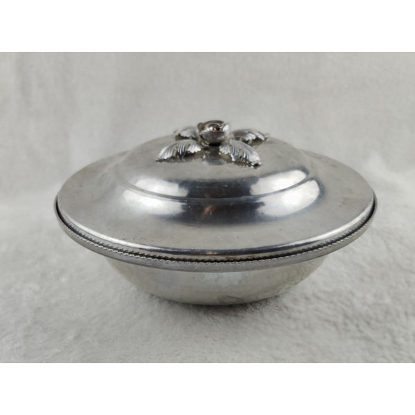 Vintage Serving Dish Aluminum Bowl w/lid Silverlook Hand Wrought Rose Pressed Tin Chaffing Dish MCM