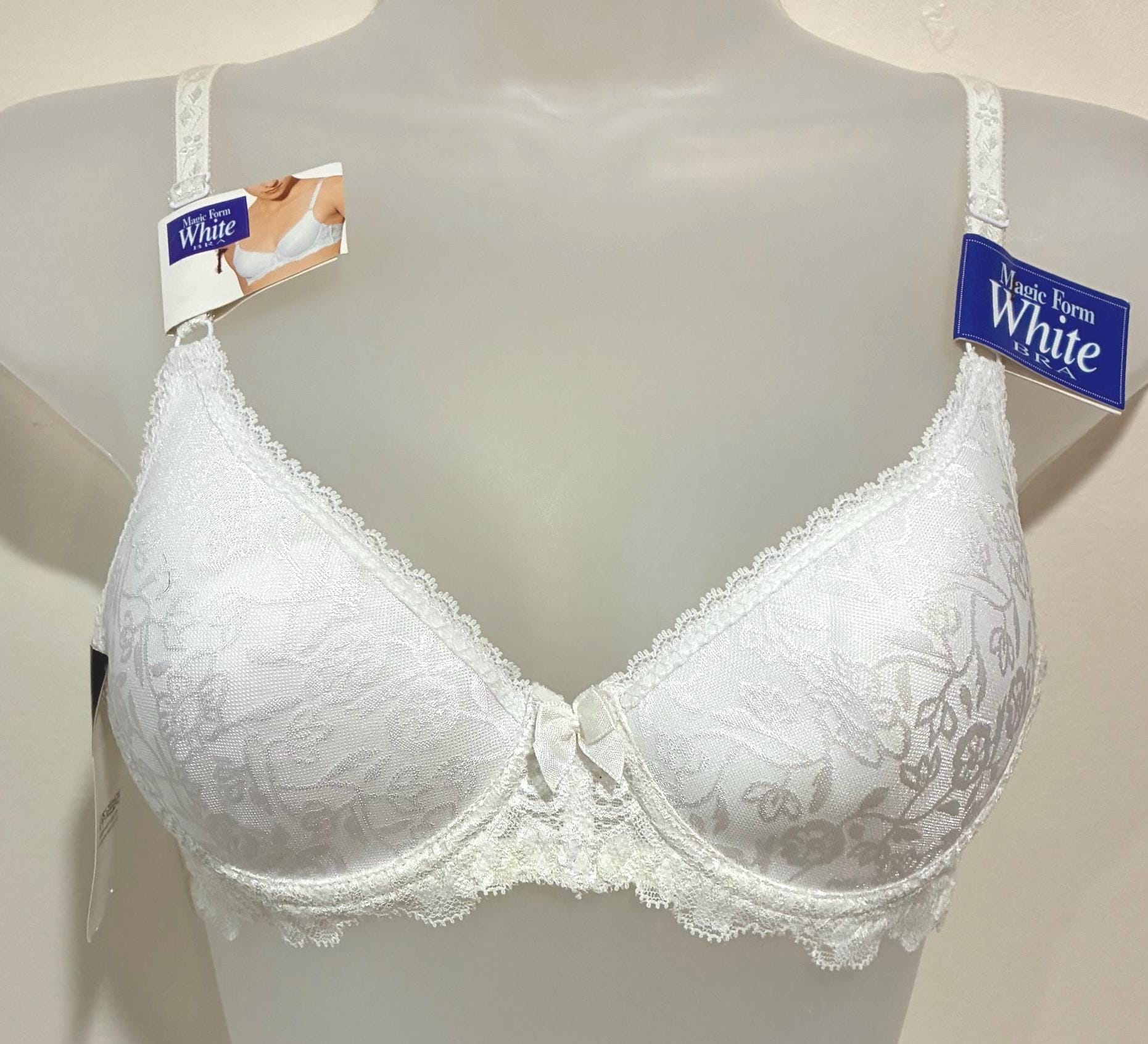 La Vora Vintage White Lace Full Coverage Bra (36A) - Magic Form Padded Underwire Lingerie