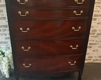 1940's Original finish Dixie Federalist Chest of Drawers