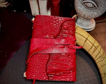 Journal A6 en cuir véritable fait main - Couverture de cahier style wrap, utilisation Grimoire fantastique