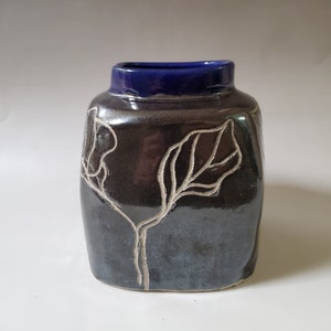 Leaf Vase