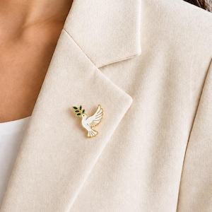 Pin de esmalte artesanal con paloma de la paz, broche de solapa con rama de olivo dorada, broche del Espíritu Santo, símbolo de esperanza y sanación, regalo para amantes de la naturaleza.