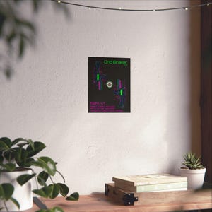 FRM-V1 // Grid Breaker // Cyberpunk Wall Art & Techwear Decor | Smart Gun Bauplan | Kantenläufer Poster Bild 7
