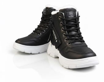 Women's White Lace-Up Snow Boots: Waterproof, Fur-Lined Ankle Shoes