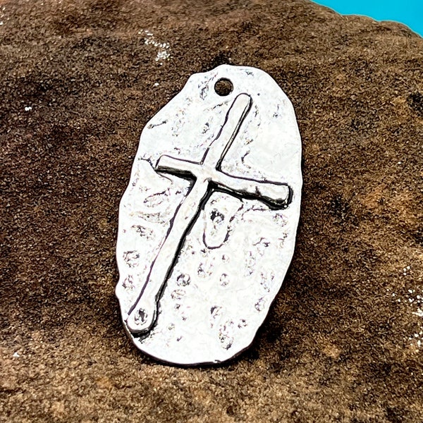 DIY Jewelry - Hammered Antique Silver Oval Cross Pendant - 1 Piece - Jewelry Findings and Supplies - Religious Jewelry