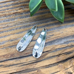 DIY Silver Wavy Earring Components - One Pair - Jewelry Finding - Necklace Pendants