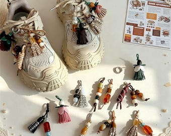 Ciondolo per scarpe con perline per sneakers, accessori per scarpe con nappine fatti a mano, clip per scarpe boho, ciondoli in pizzo colorati, grazioso regalo decorativo per scarpe da donna
