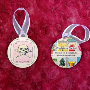Loteria Mexican Bingo La Calavera (the shrimp) double sided ornament / gift tag (con tarjeta de significado en la parte posterior)