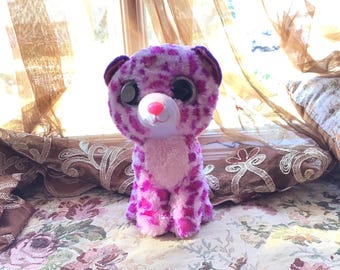Junk stuffs pink Dino cheetah