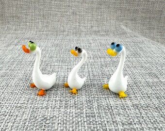 Juego de 3 gansos de cristal en miniatura, figurita de pájaro de cristal soplado a mano, 0,3 pulgadas, objeto de colección de vidrio soplado, bonito regalo de decoración para el hogar, figurita de vidrio soplado