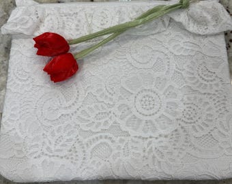 Bridal lace  Pouch • Personalized Wedding Pouch • Custom Embroidered Makeup Bag • Bridesmaid Gift • Bridal Shower Gift