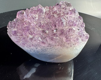 Rodaja de geoda de cristal de amatista y ágata para la decoración del hogar.