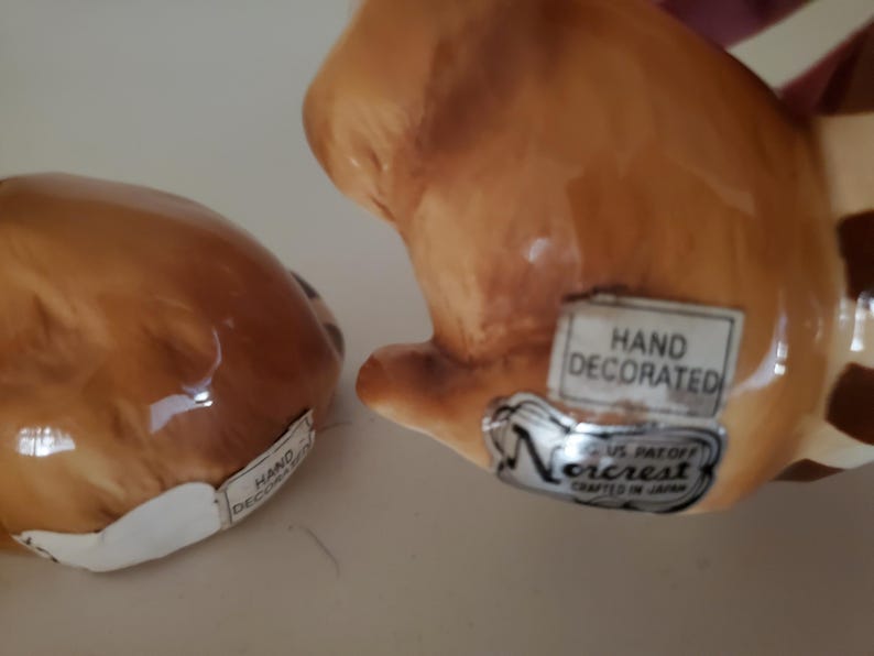 Norcrest Racoon Huggers Kitsch MCM Porcelain Salt Pepper Shakers image 10
