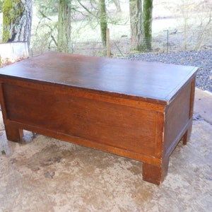 Large Antique Wood Blanket Box Coffee End Table Chest Crate Toy Storage Trunk Industrial Country General Store Porch Western Americana