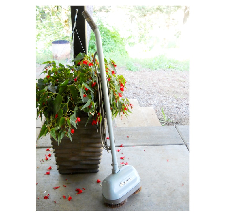 Regina Industrial Electric Wood Floor Vintage Polisher Sweeper