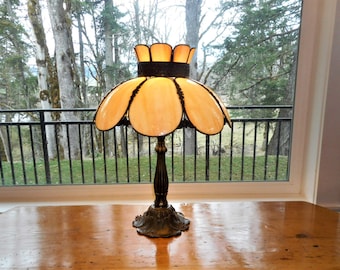 Large Mission Yellow Tulip Slag Glass Lamp Shade Arts & Crafts Victorian Library Table Lamp Architectural Mood Lighting