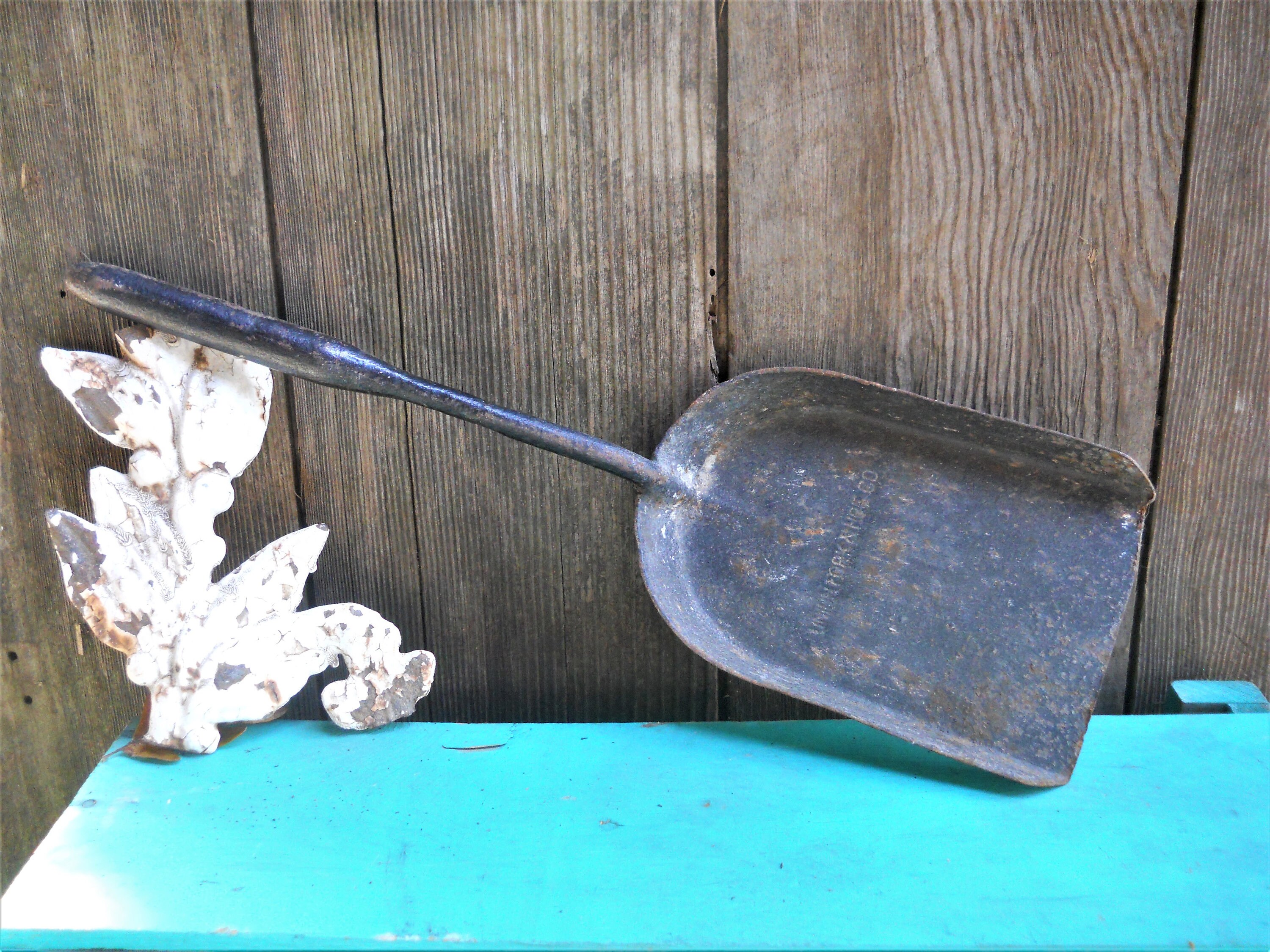 Signed Iron Tool 1900s Union Fork Hoe Co Steel Coal Hod
