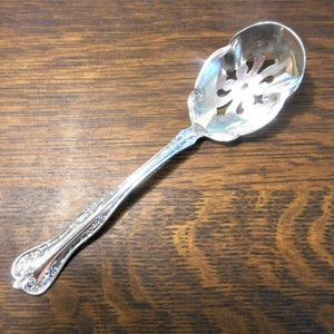 Sweet Antique Victorian Queen Elizabeth 1908 Ornate Sugar Sifter Silver Plate Spoon Scalloped Bowl National Silverplate image 1