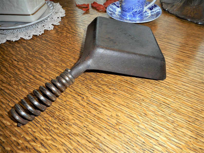 Antique Neateg Cast Iron Cake Single Egg Poacher Skillet Etsy